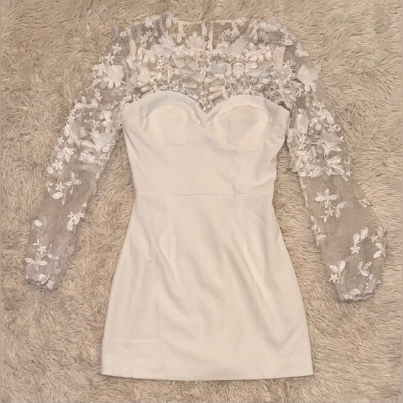 NWOT Dress the Population Mila 3d floral Long Sleeve Minidress White S - Picture 5 of 9